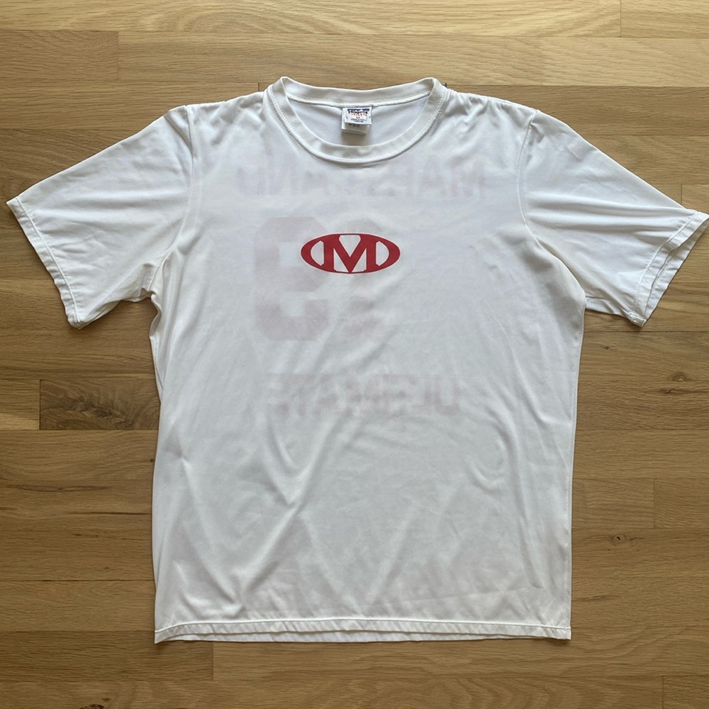 Size M - vintage Patagonia Maryland Ultimate tee